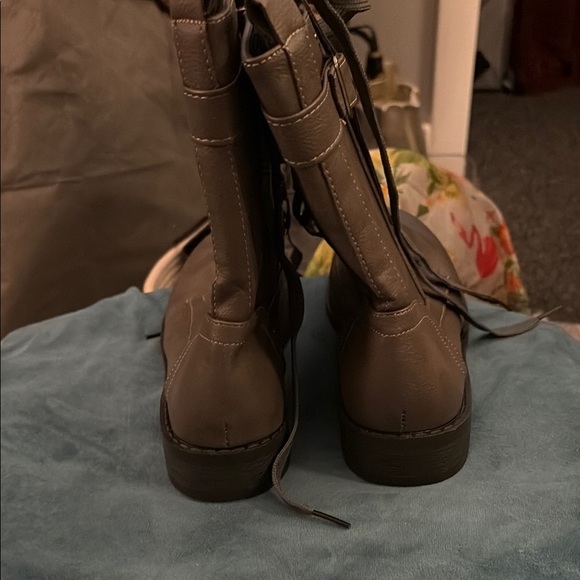 Gray Combat & Moto Boots - Picture 3 of 5